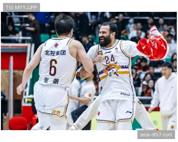 战绩同为27胜13负的北京队和广东队继续争夺前四席位